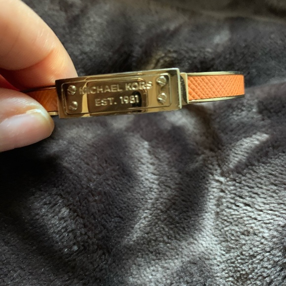 Authentic Michael Kors Bracelet - Picture 6 of 7